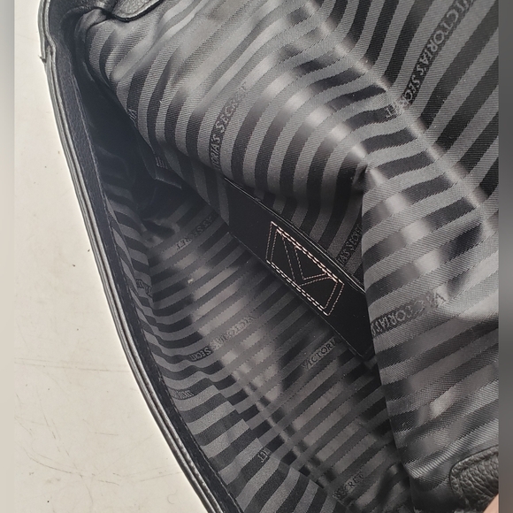 Victoria's Secret Chain Strap Shoulder Bag Gold Studded Black Faux Leather Flap - Picture 7 of 14